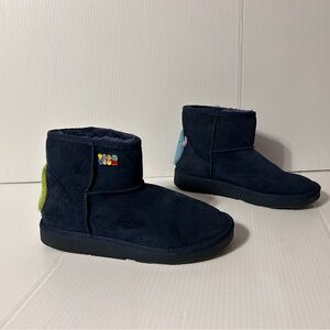 Gracegift Disney Tsum Tsum navy suede winter boots women fits size 4 / 4.5